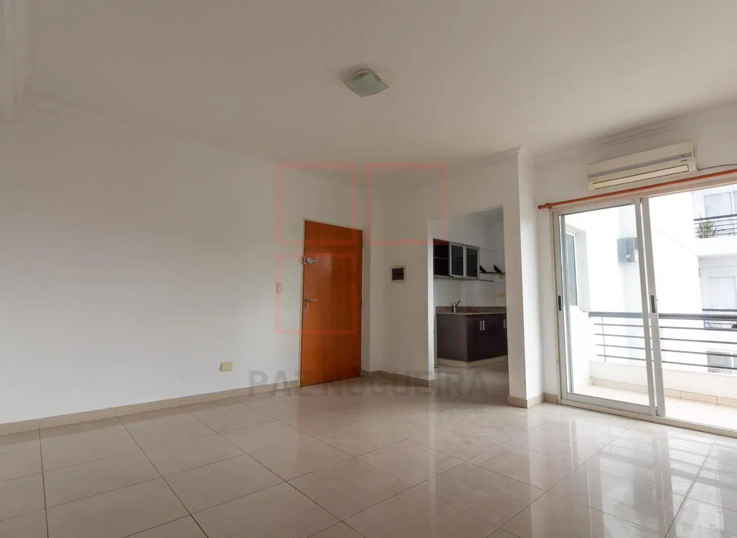 Departamento en Monte Castro 1