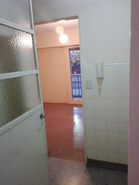 Foto de 2 amb al frente balcón lavadero expensas $700 Villa del Parque, imagen 3