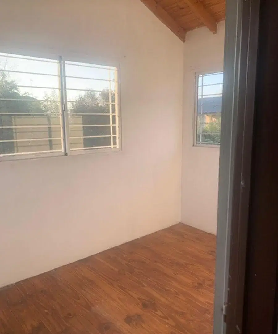 Casa con 687 m² y 5 habitaciones en venta en Tristán Suárez 2