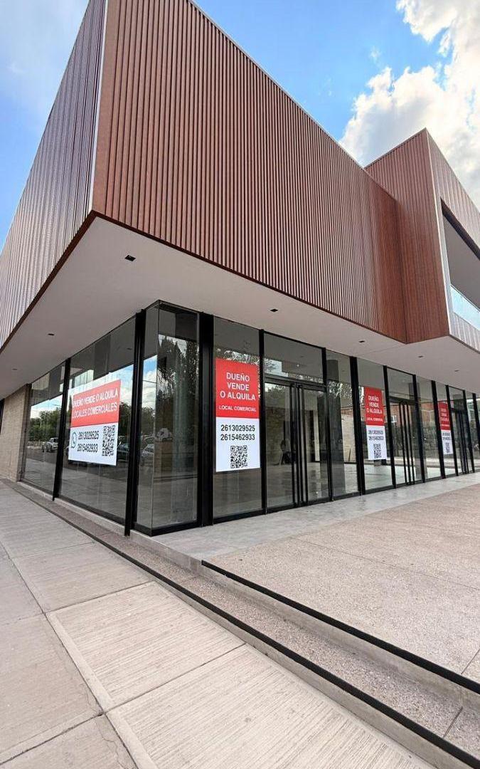 Foto de Local Gastronómico 130 m² en Alquiler en Guaymallén, Apto Cocina y, imagen 4