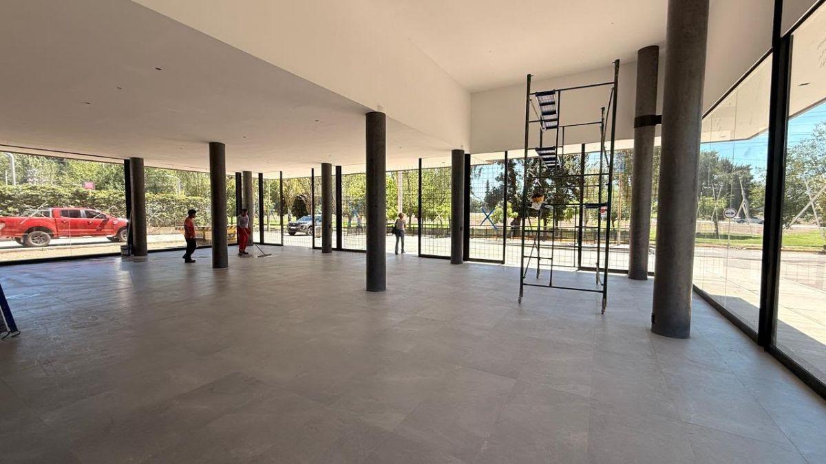 Foto de Locales Comerciales 85 m² en Alquiler en Guaymallén, Luminosos y a, imagen 5