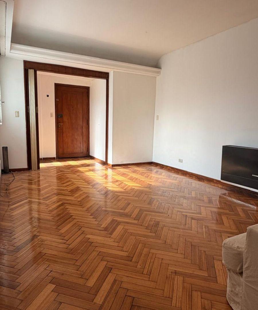 Foto de Vta Dpto. 3 amb. mas depen. Lavadero indep. 76m2, imagen 1