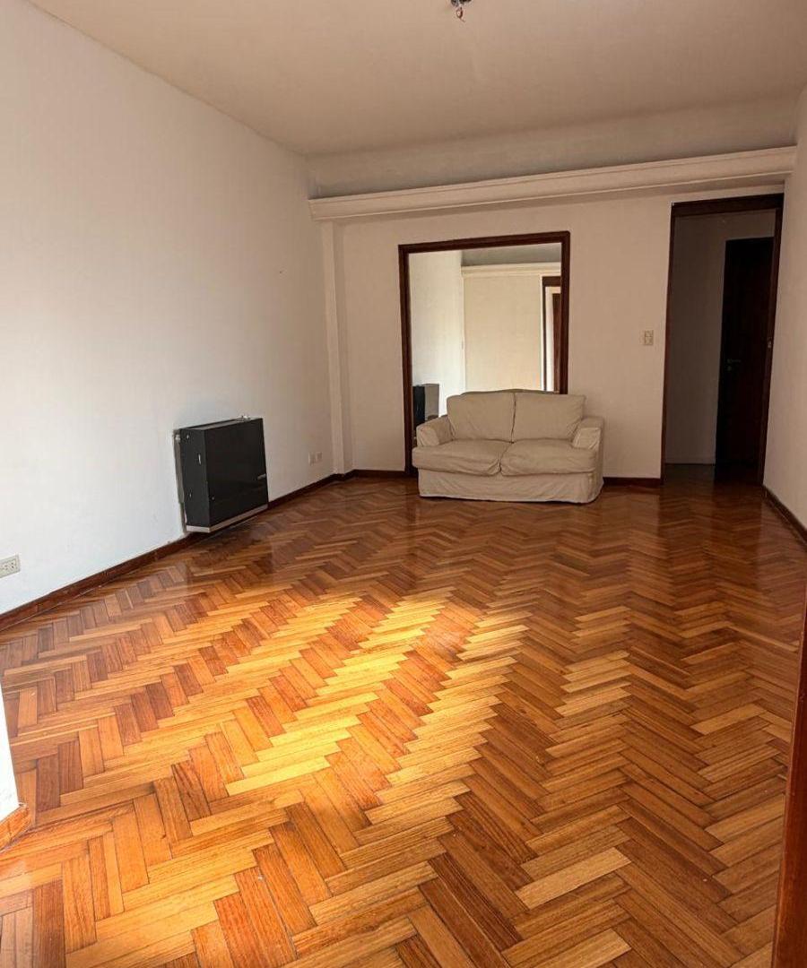 Foto de Vta Dpto. 3 amb. mas depen. Lavadero indep. 76m2, imagen 3