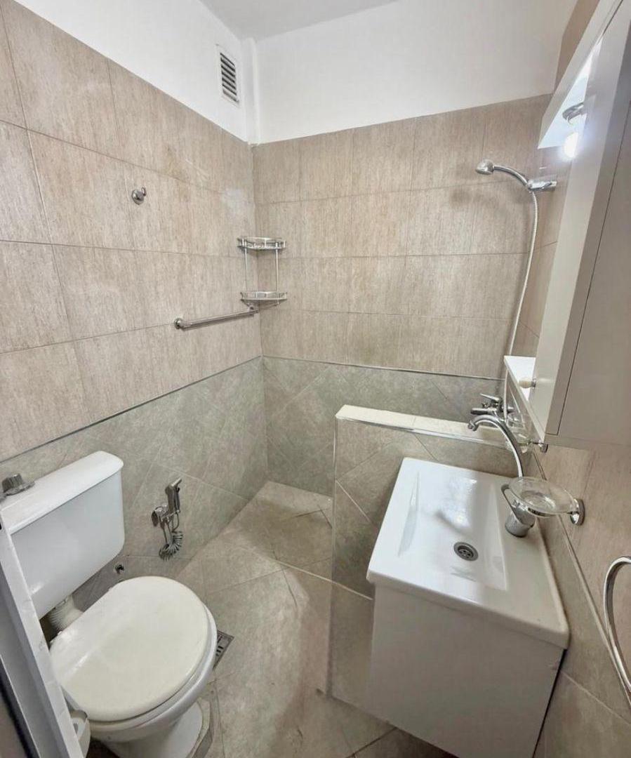 Foto de Departamento 2 ambientes con balcón y patio super luminoso, imagen 1