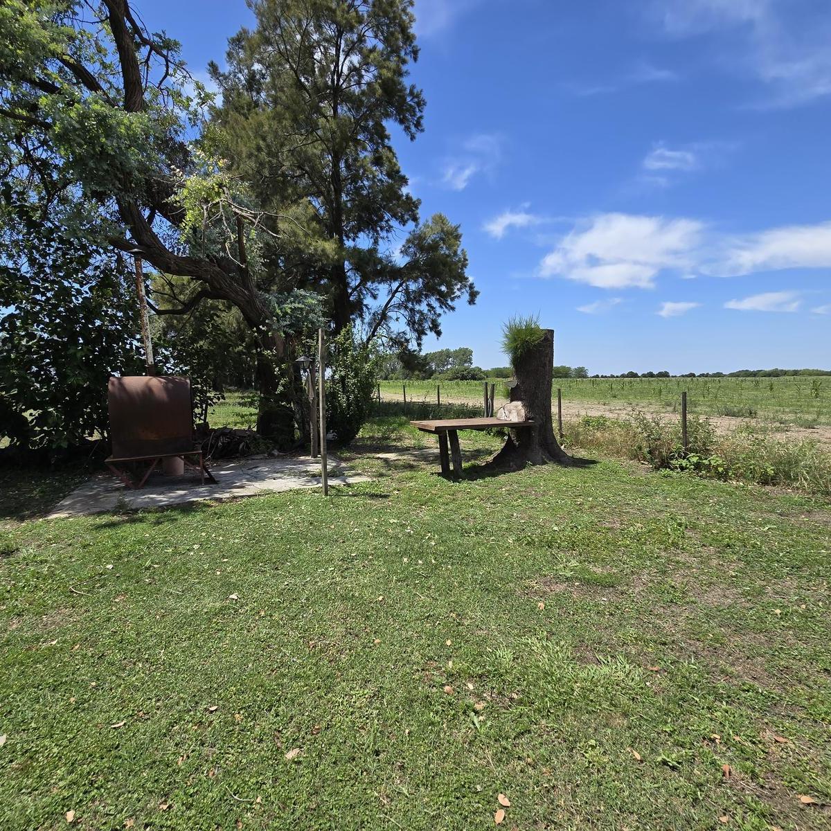 Venta Casa de Campo con Pileta y Quincho en Pavón 4