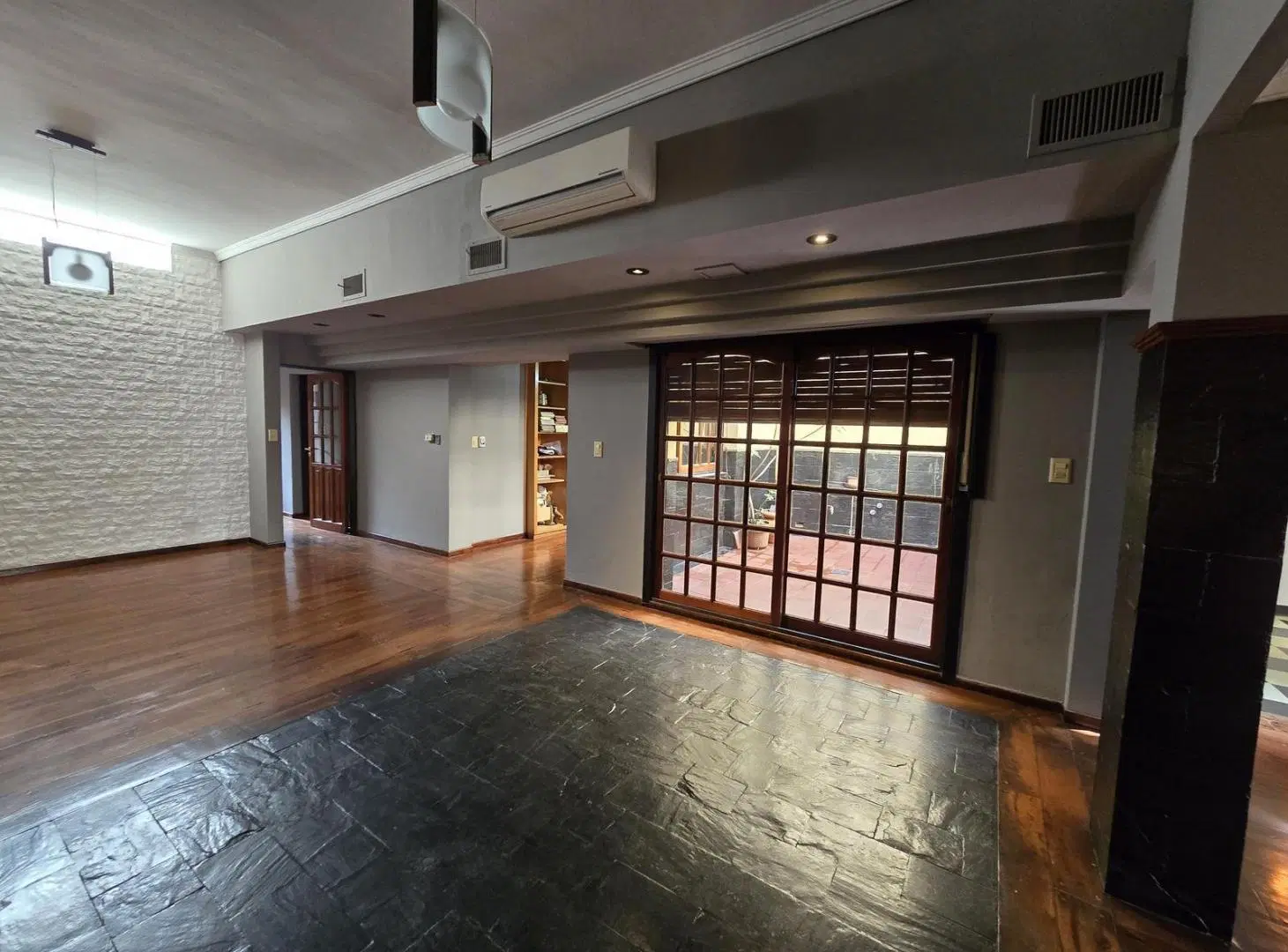 Casa en Arroyito | 3 Dormitorios (1 en Suite con terraza) | Comodín | Quincho 3