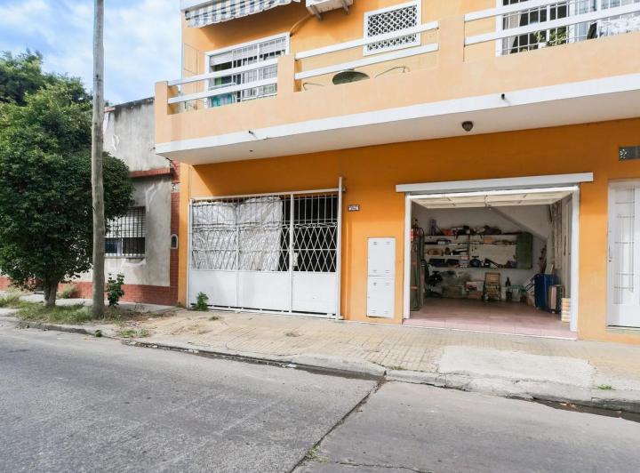 PH 3 amb en  San Martin c/ balcón y cochera (Villa Maipu) 4