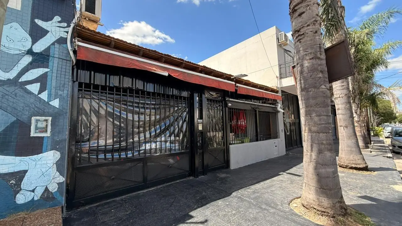 Casa 3 ambientes. | Guemes al 2800 2