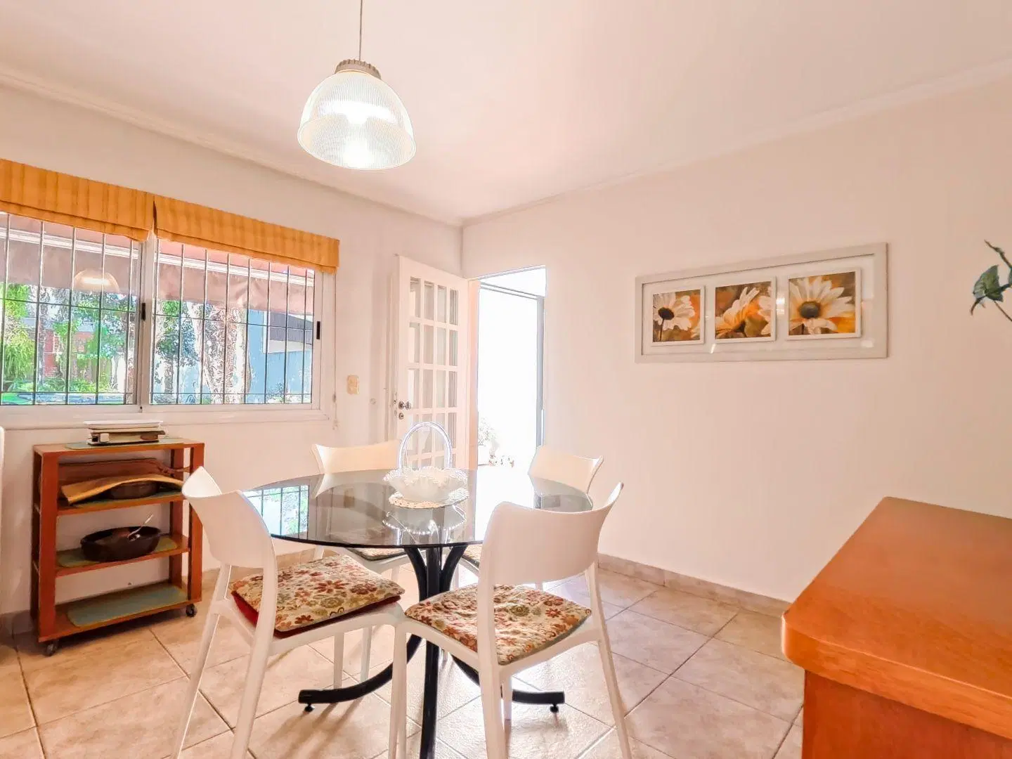 Casa 4 Ambientes con Gran Parque, Pileta y Cochera en Villa Ballester 5