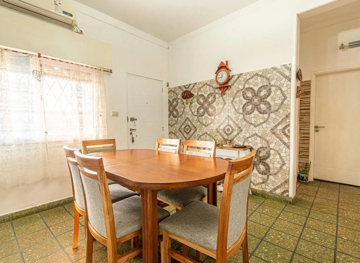 Casa 4 ambientes. | Chivilcoy al 7300 2