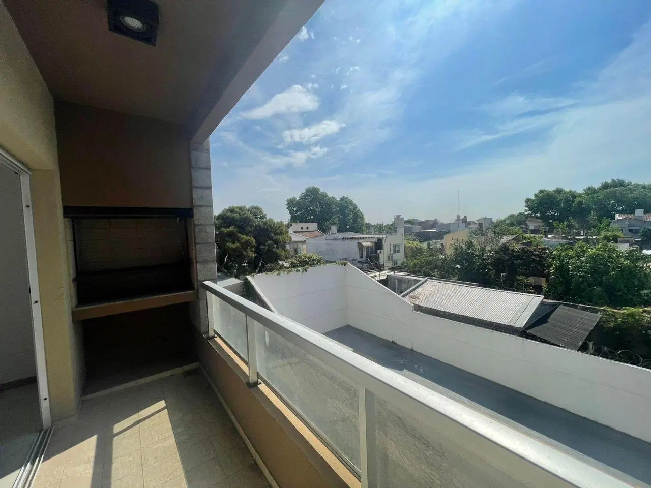 Venta monoambiente nuevo ,con cochera Villa Ballester 5