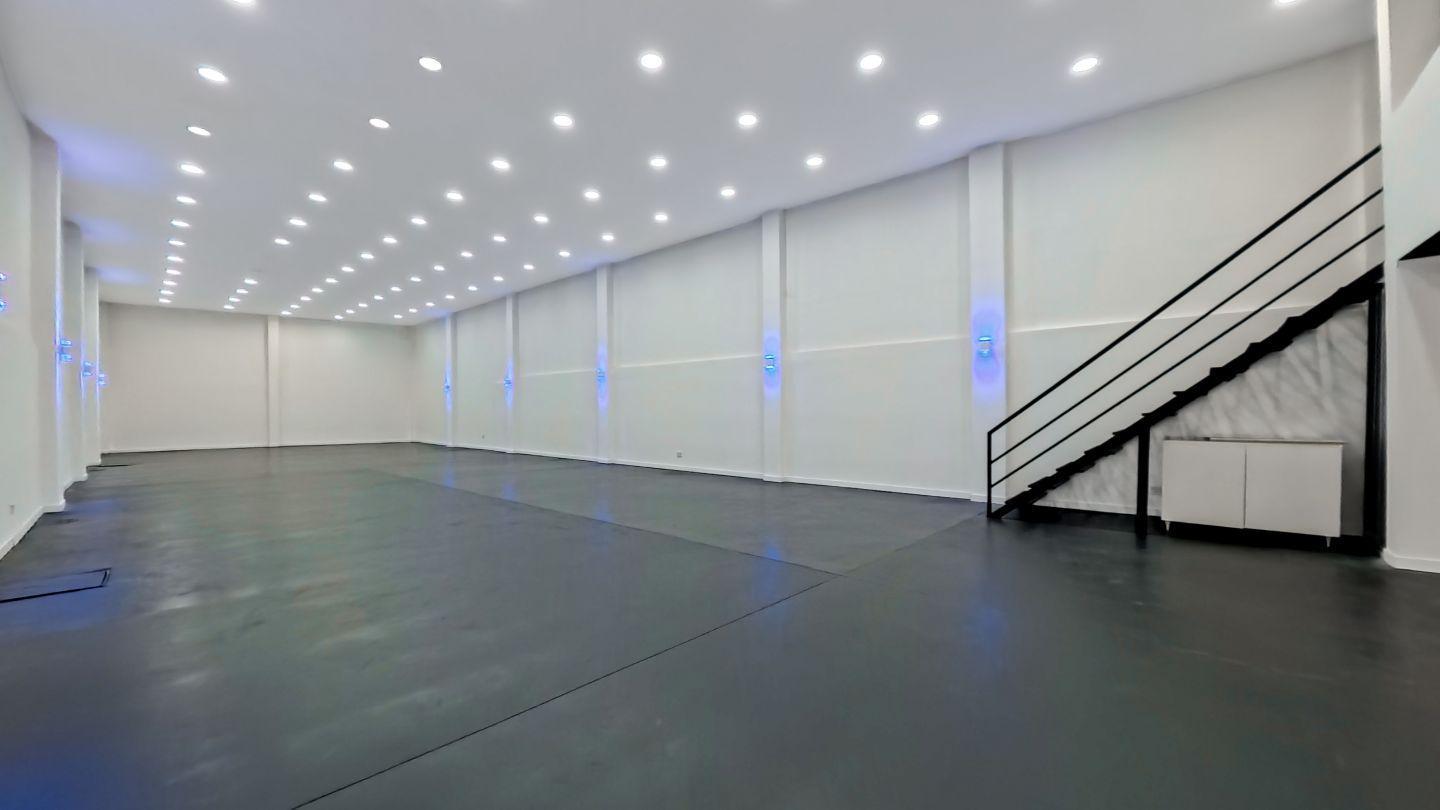 Foto de Local Comercial 200 m² a Estrenar Excelente Ubicación sobre Hipólito, imagen 2