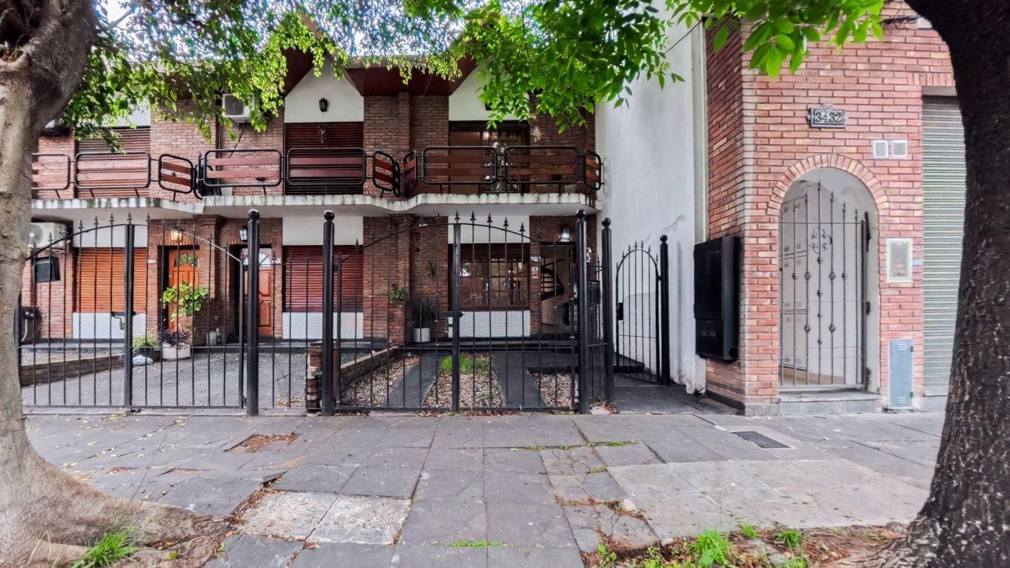 Foto de Venta duplex 3 Ambtes. cochera, patio Villa Ballester!, imagen 3