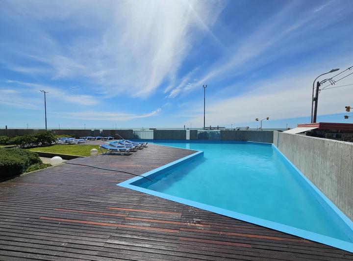 Alquiler por día - Departamento Dos Ambientes En Perla Norte - Piscina Climatizada Y Cochera Cubiert