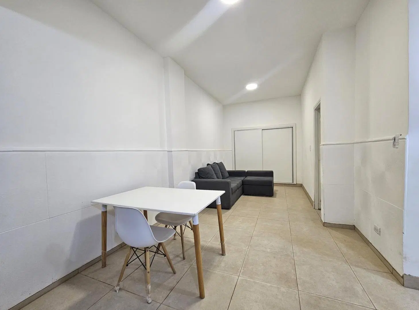 Departamento 1 ambiente con patio - Zona Plaza Colon 2