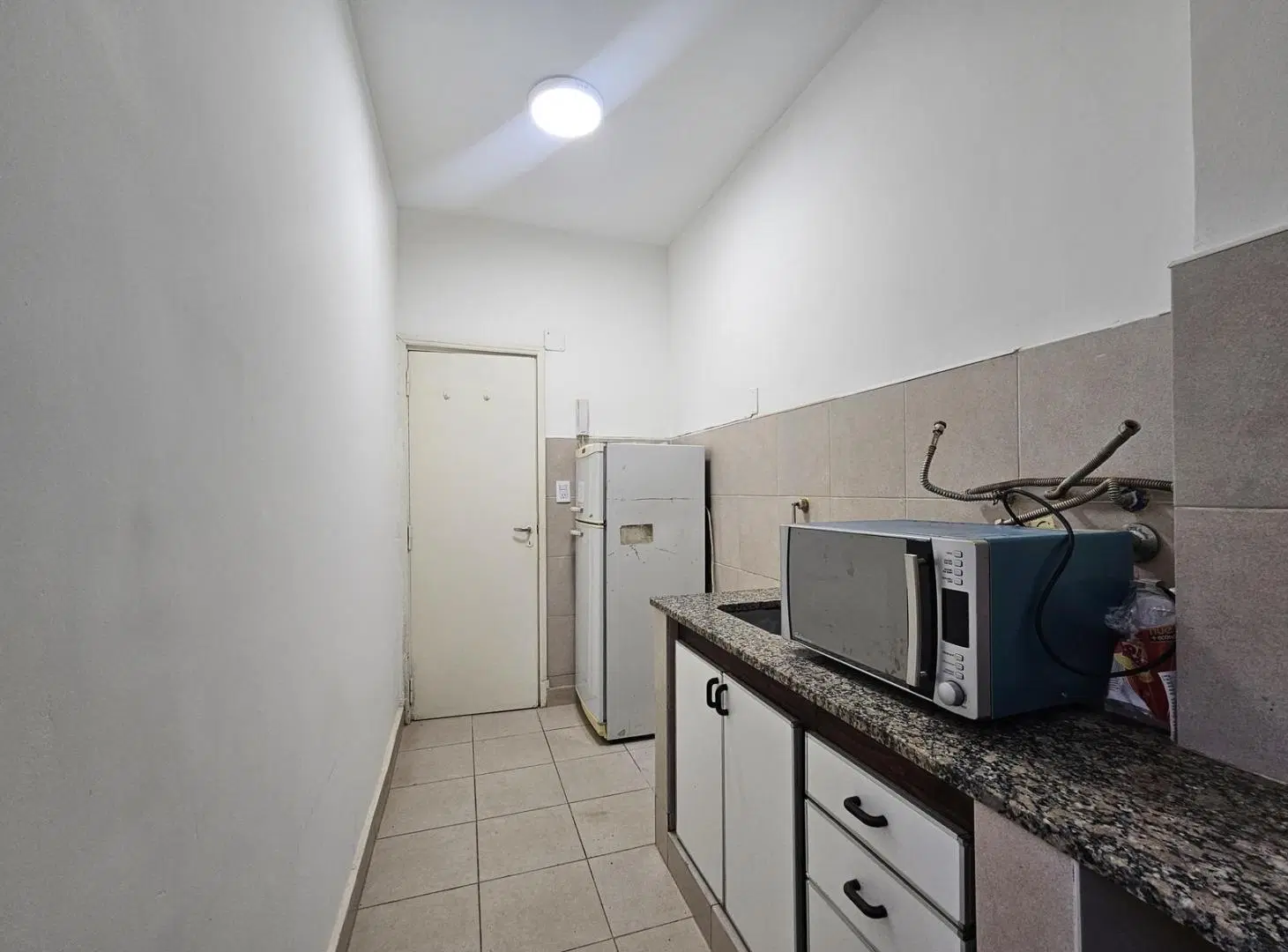 Departamento 1 ambiente con patio - Zona Plaza Colon 8