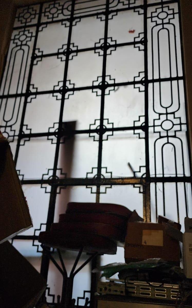 Pequeña Mansión Histórica con 10 Dorm. 2 Cocinas y 3 Baños en Caba 4