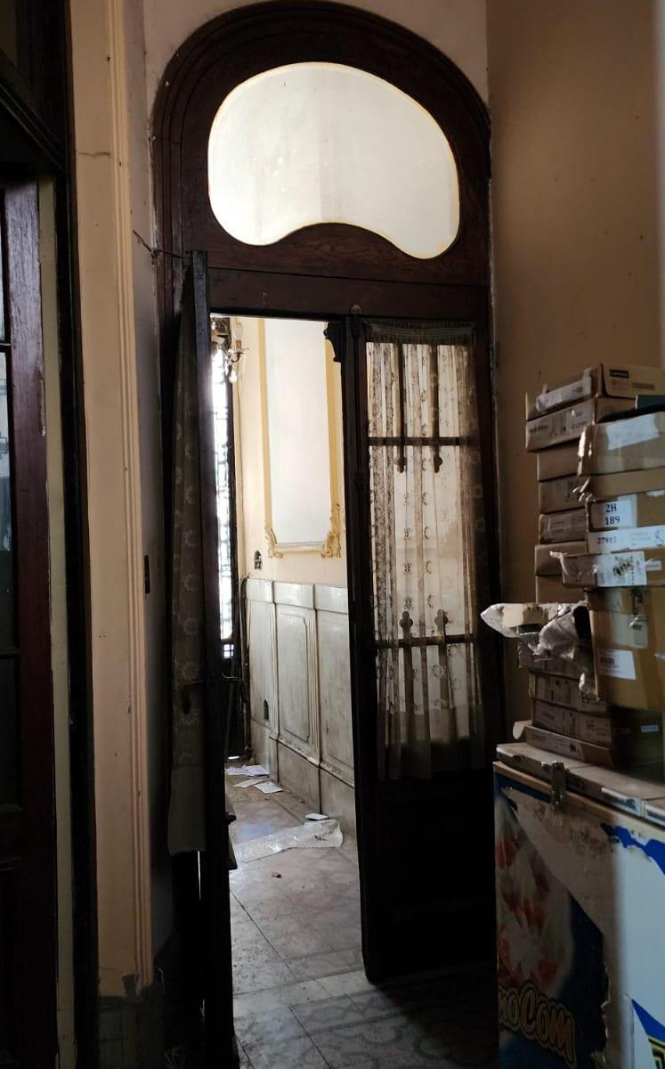 Pequeña Mansión Histórica con 10 Dorm. 2 Cocinas y 3 Baños en Caba 3