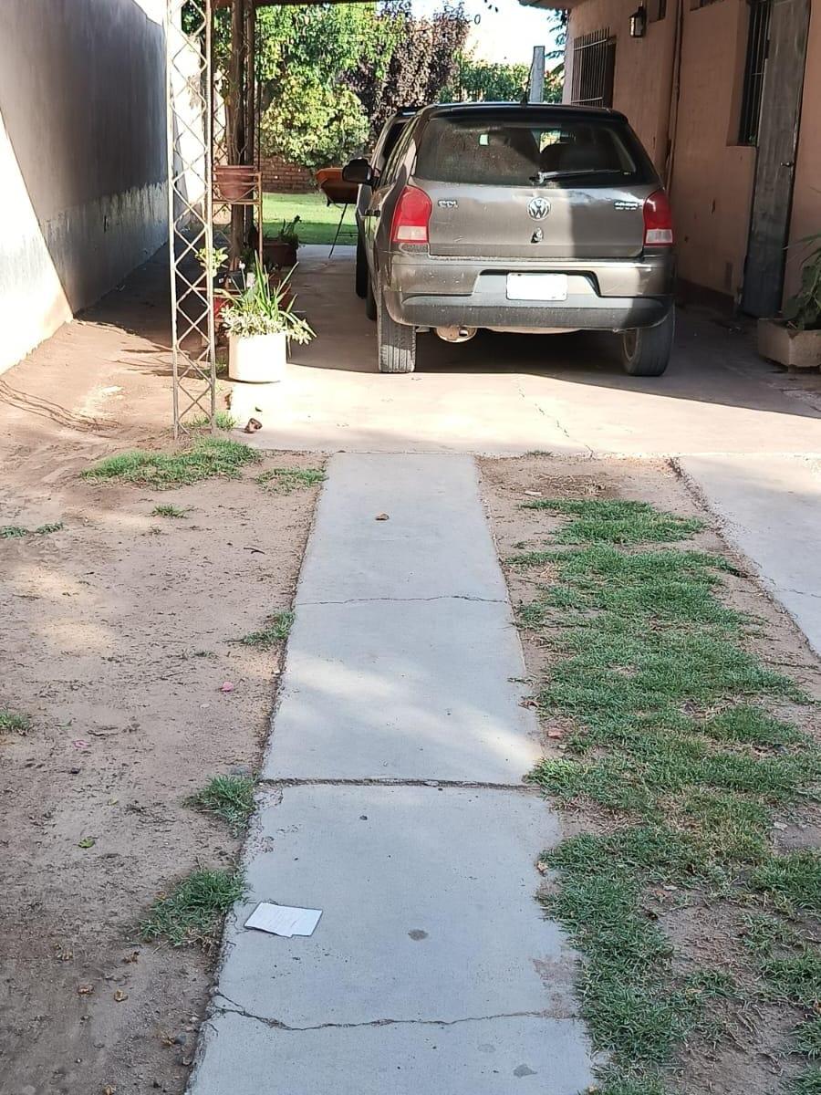 Casa en Venta / Permuta Rivadavia - Mendoza 4