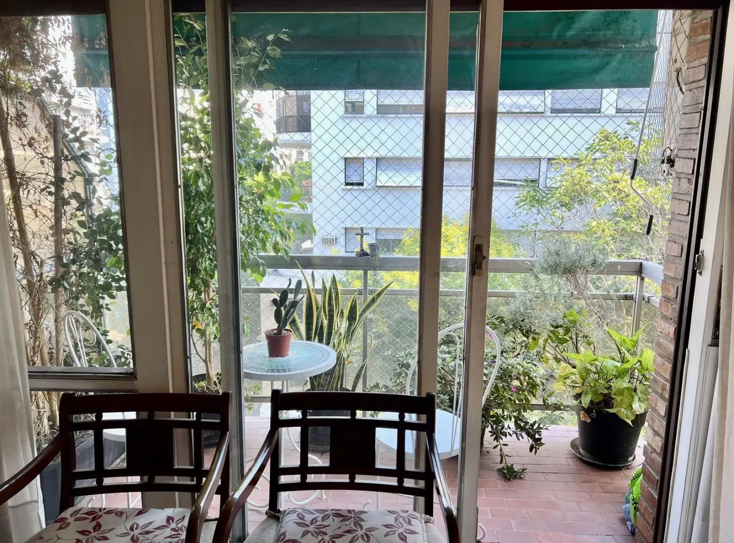 Departamento de 3 ambientes al frente en Palermo Chico 2