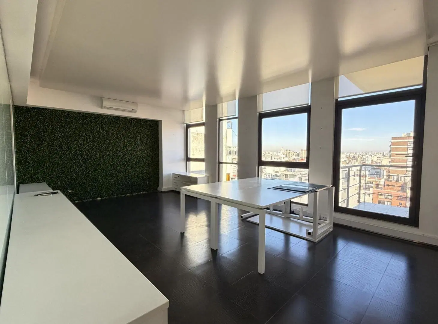 Oficina con cochera en Belgrano | Edificio de Categoría | Seg 24 hs 4