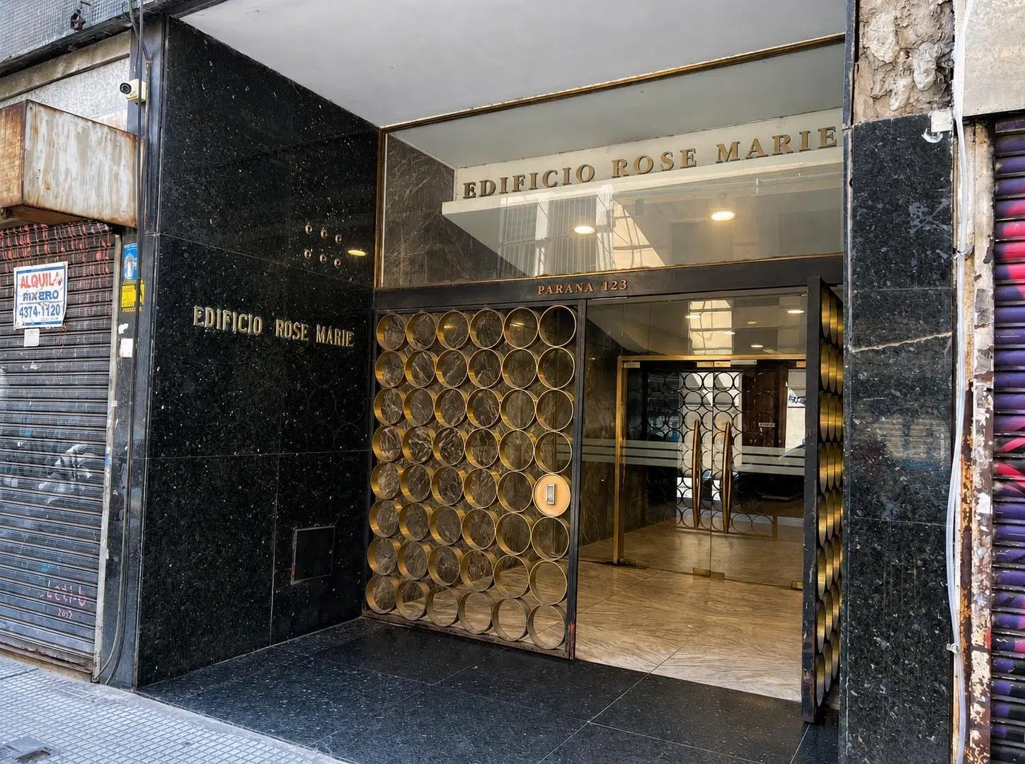 Oficina en Paraná 123 Esquina Bmitre - Vigilancia 1