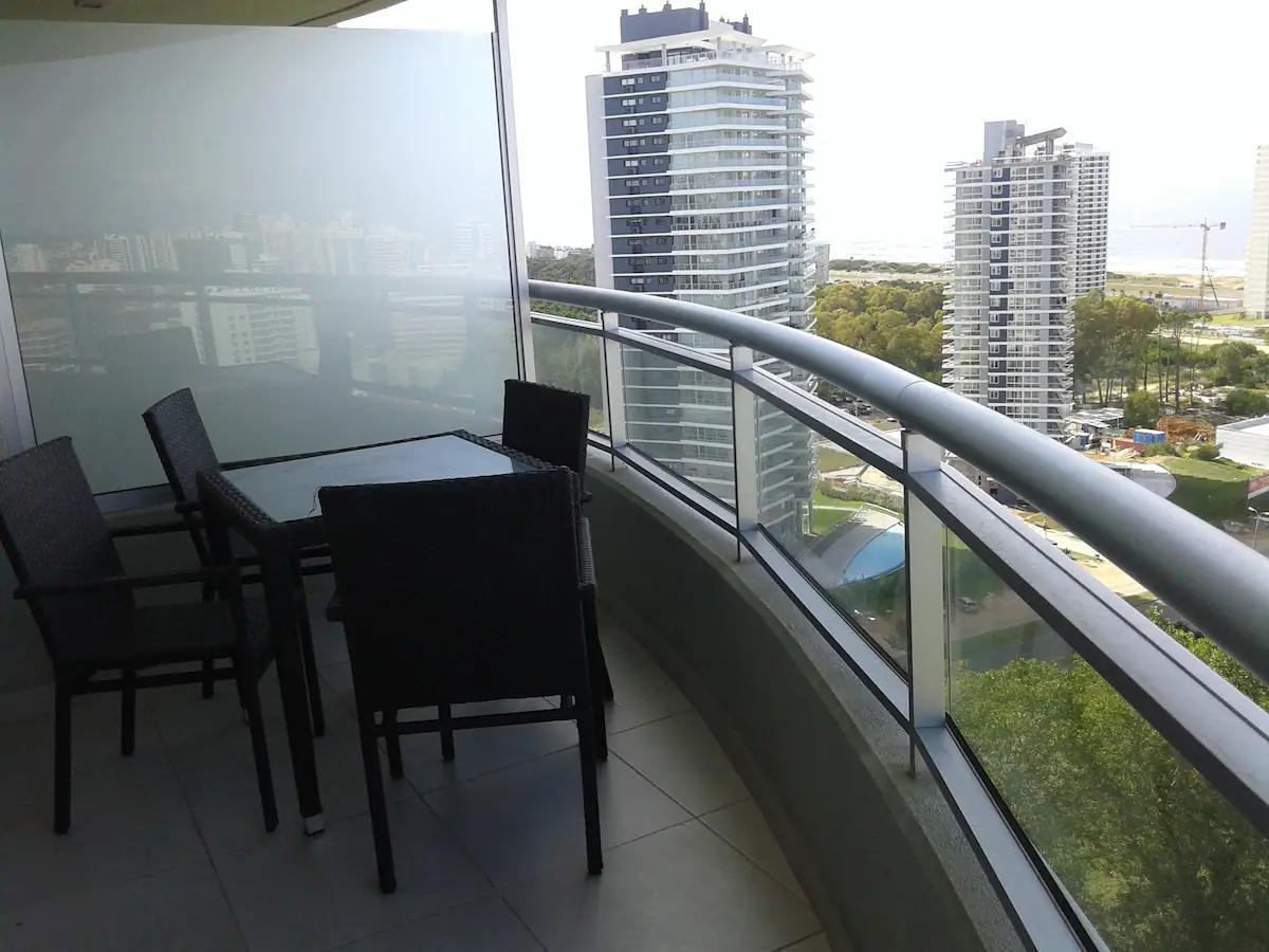 Foto de Departamento en Ocean Drive Punta del este - Piso alto vista a la mansa, imagen 2