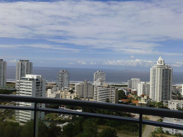Foto de Departamento en Ocean Drive Punta del este - Piso alto vista a la mansa, imagen 1