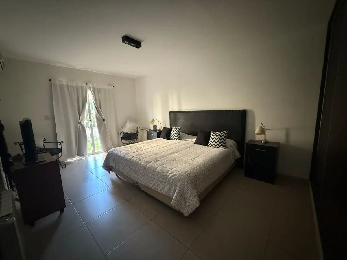Oportunidad en Dalvian: Casa funcional en una planta: confort y la practicidad. 1