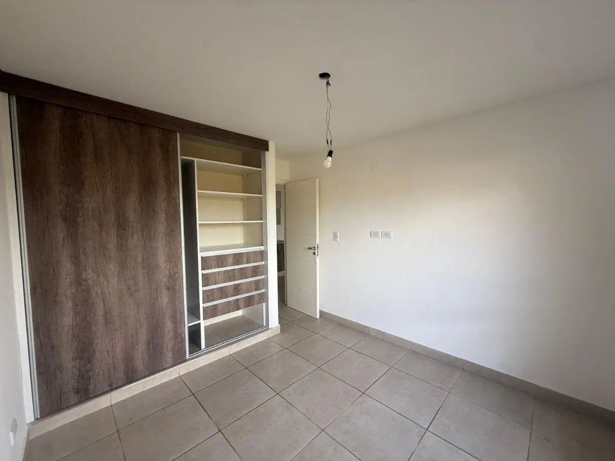 Oportunidad a Estrenar: Departamento de Excelente Calidad Constructiva 5