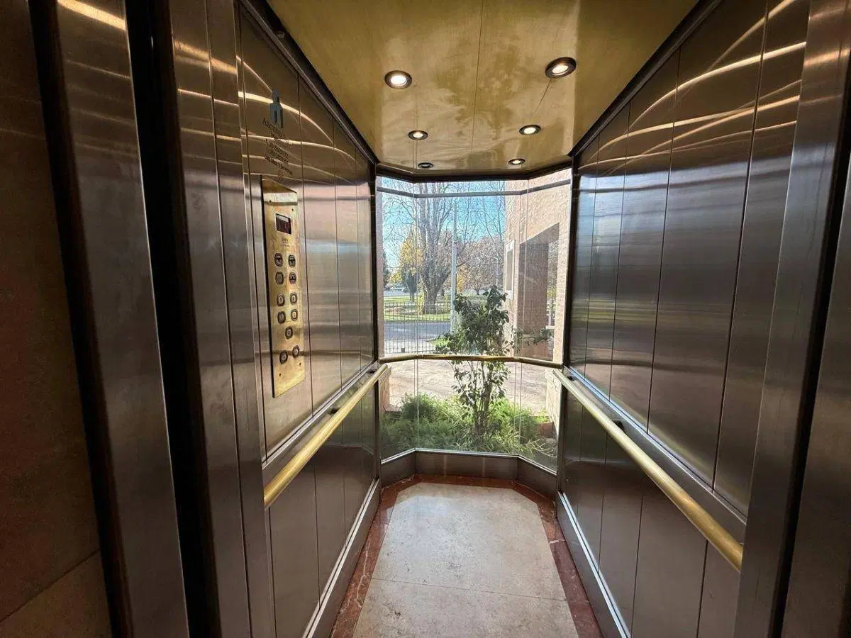 Sofisticación Urbana y Vistas Incomparables: Ubicación Estratégica 5