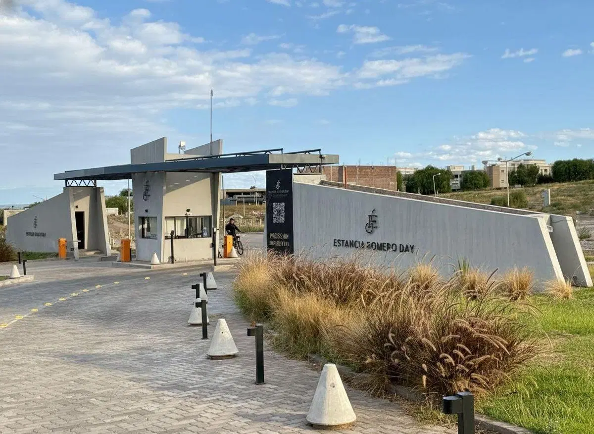 Lote Premium en Barrio Privado Frank Romero Oportunidad Única 773 mtrs 4