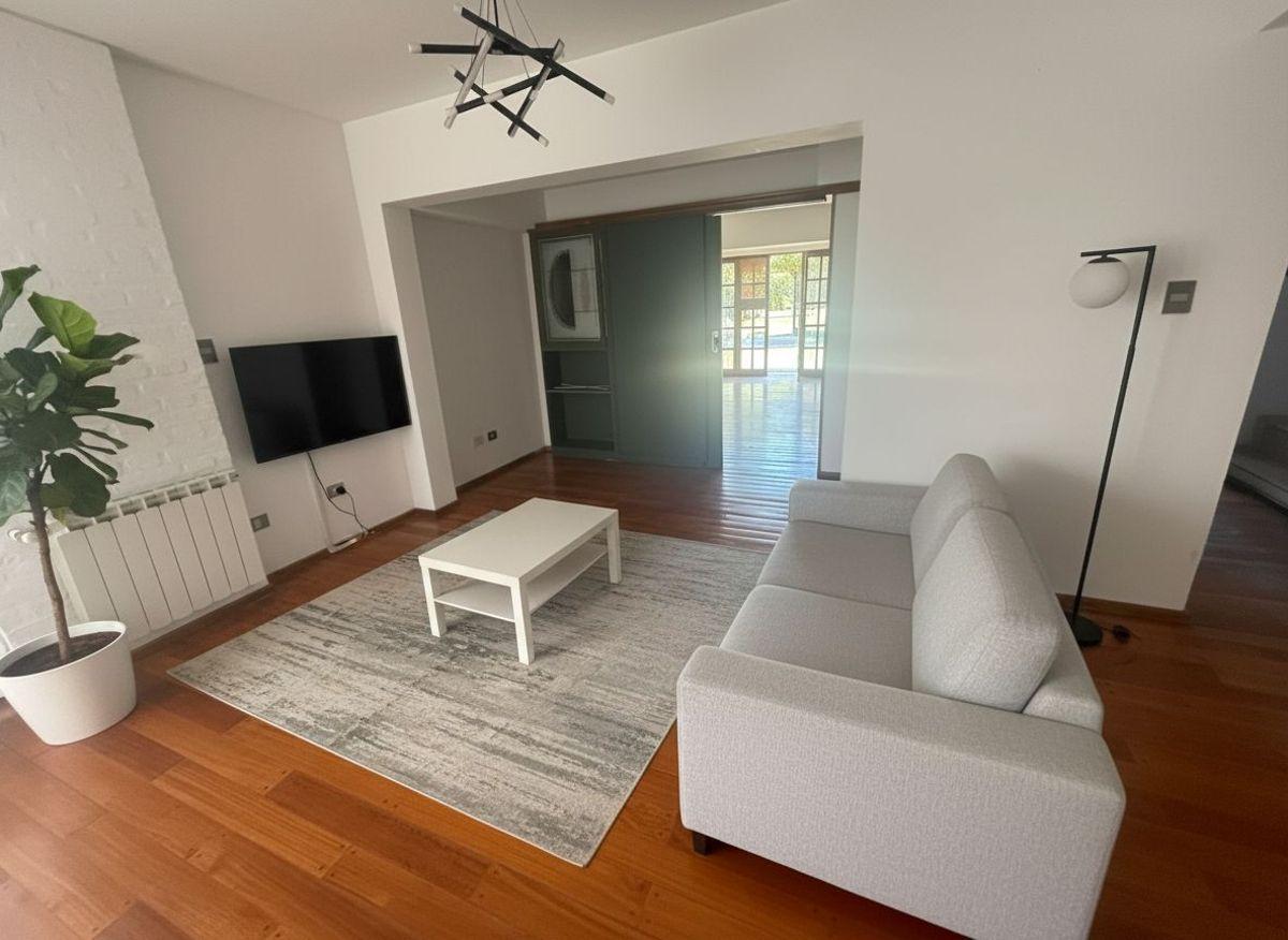 Foto de Venta Casa en Dalvian: Casa de 3 Dormitorios ,Ambiente extra con baño, imagen 3