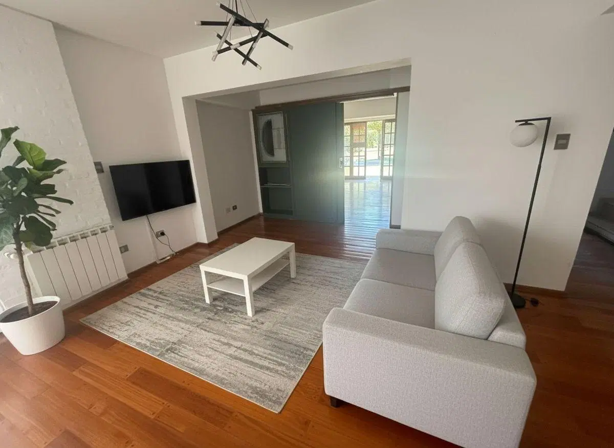 Venta Casa  en Dalvian: Casa de 3 Dormitorios ,Ambiente extra con baño privado 3
