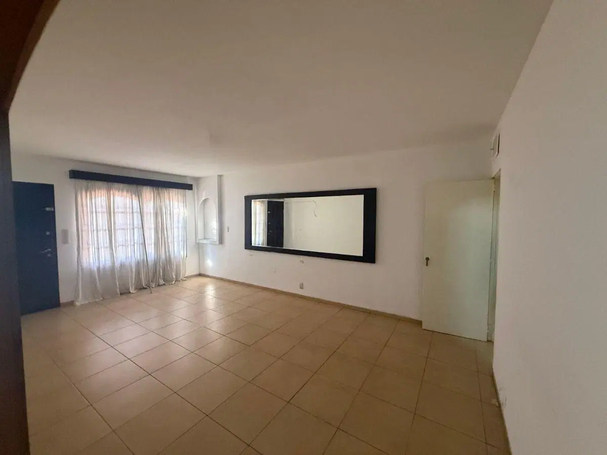 Casa en alquiler  cuatro dormitorios c/ cochera en 6.ª Sección Residencial Norte 3