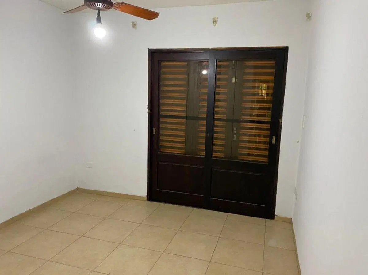 Casa en alquiler  cuatro dormitorios c/ cochera en 6.ª Sección Residencial Norte 4
