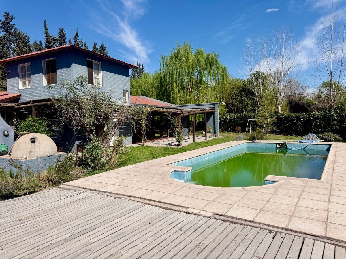 Foto de Casa con Pileta y 2.070 m² de Terreno en Corralitos, imagen 4