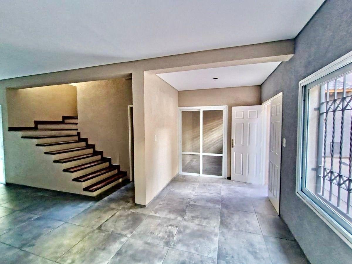 Foto de Dúplex en venta en Godoy Cruz, apto crédito, 2 dormitorios y cochera, imagen 1