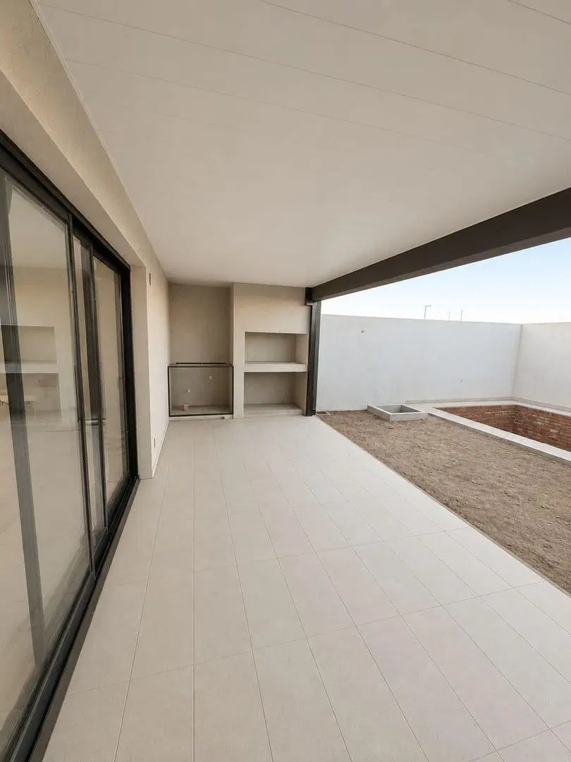 DUPLEX EN VENTA 3D y 3B CON PILETA - QUEBRADAS DE MANANTIALES 2