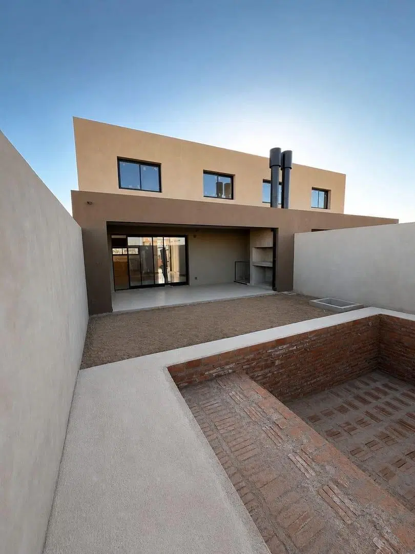 DUPLEX EN VENTA 3D y 3B CON PILETA - QUEBRADAS DE MANANTIALES 1