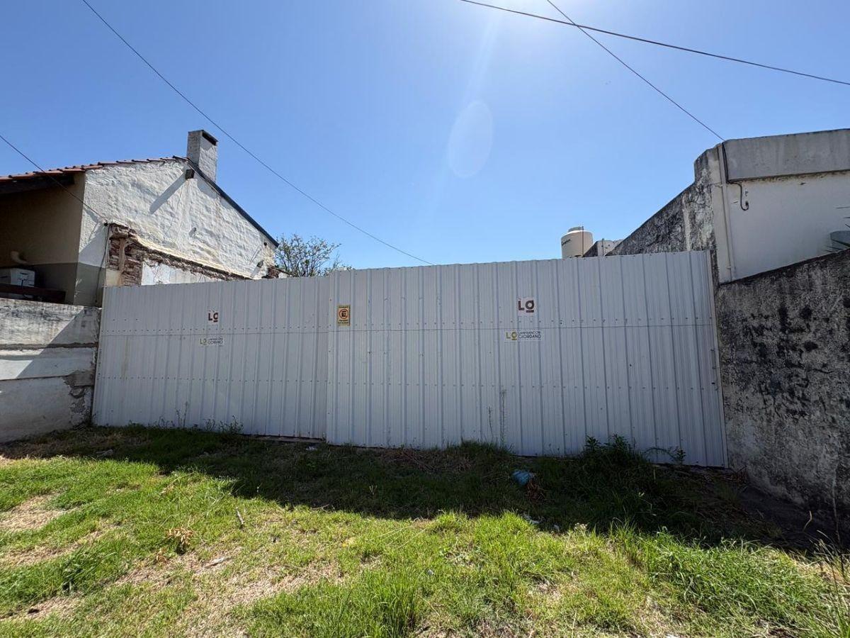 EXCELENTE LOTE 369 MTS - BARRIO JARDIN