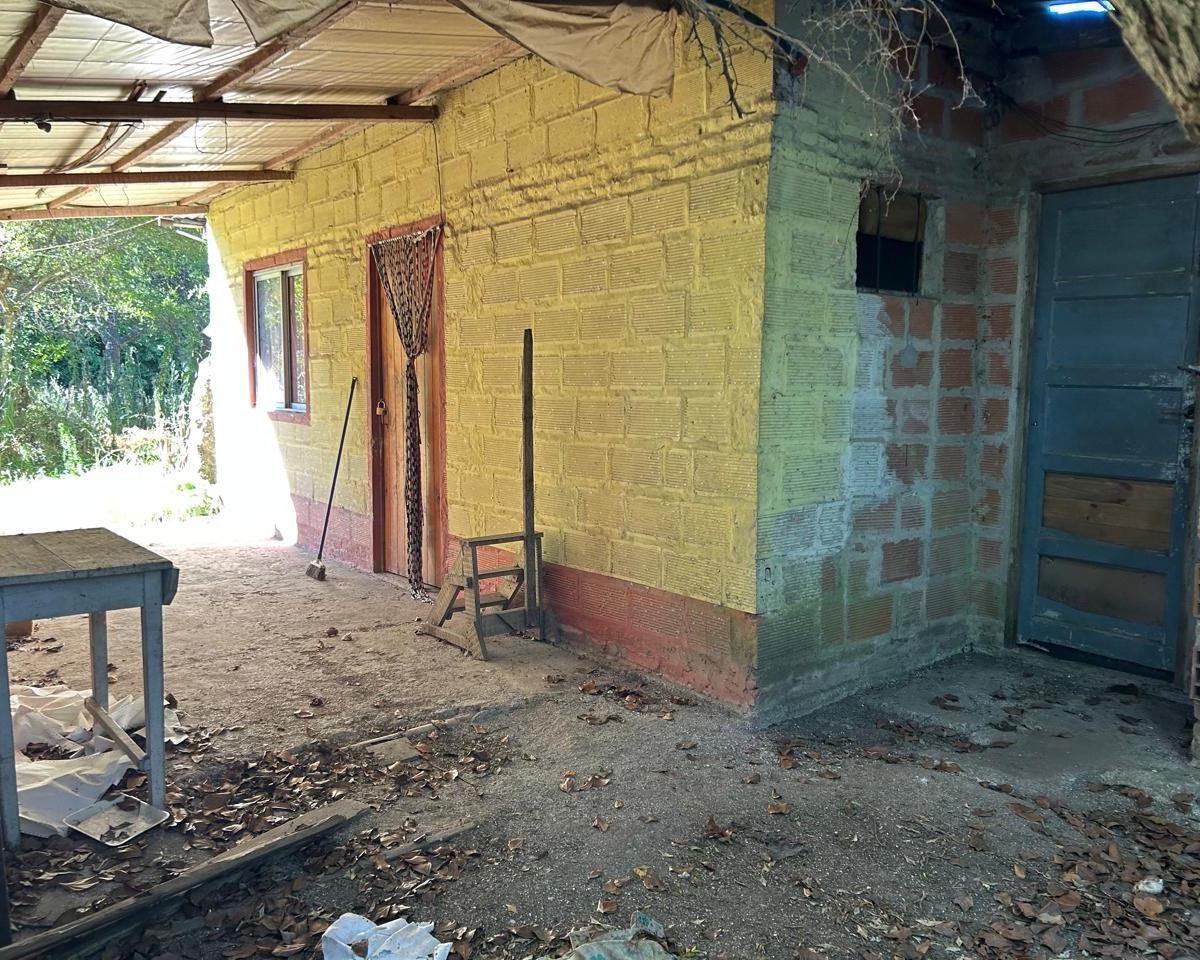 Lote de 20x40 m con Mejoras en Calle Huáscar, Localidad de Punta Indio 3