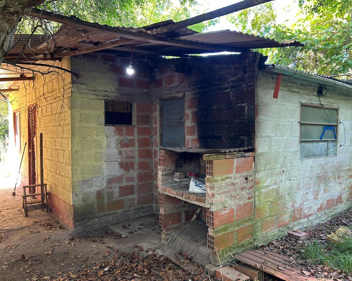 Lote de 20x40 m con Mejoras en Calle Huáscar, Localidad de Punta Indio 5