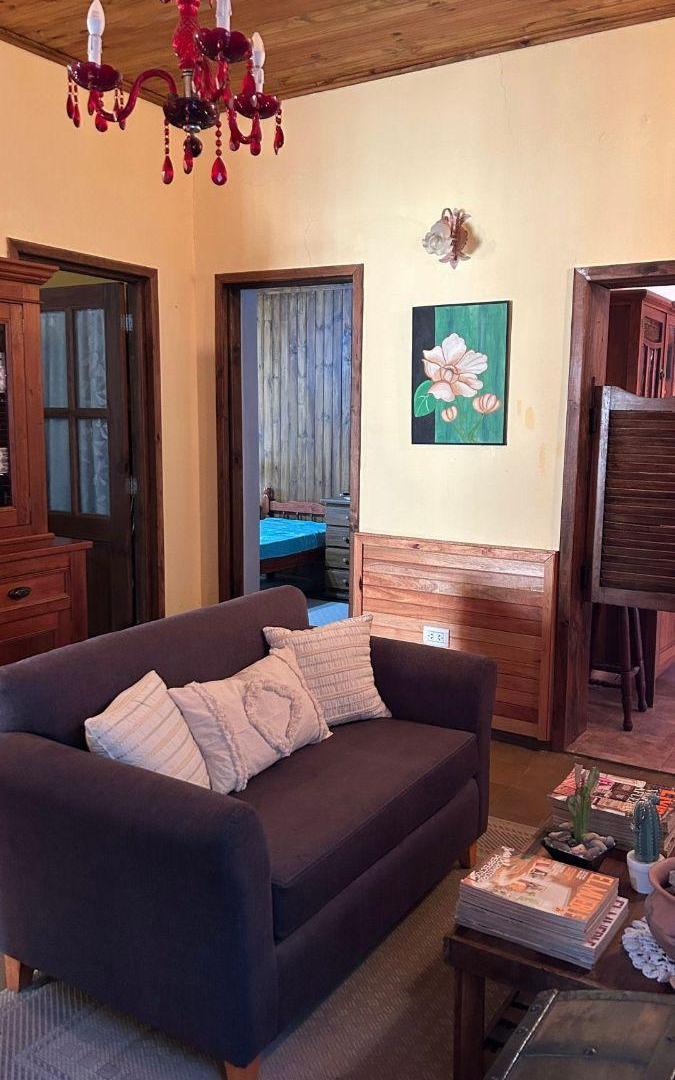 Foto de En venta casa calle Pericón entre Belgrano y Tobas - Punta del Indio, imagen 3