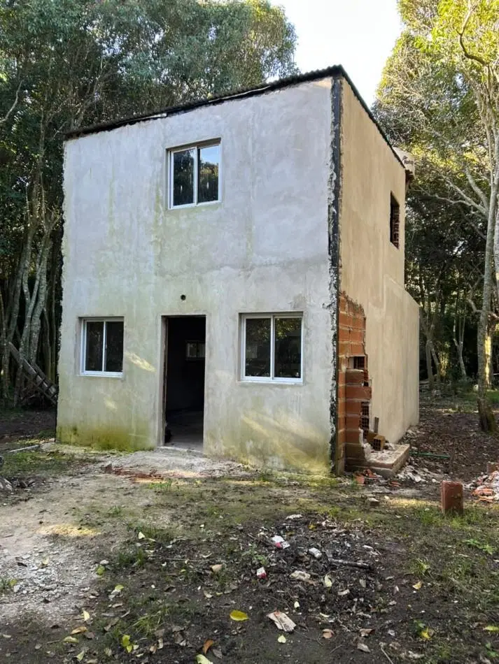 En venta casa en construccion sobre lote de 10x60 calle Sarmiento e Calfucura y Landa, Punta Indio 5