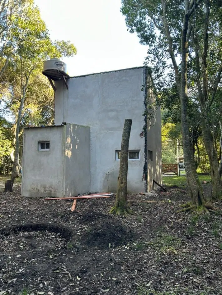 En venta casa en construccion sobre lote de 10x60 calle Sarmiento e Calfucura y Landa, Punta Indio 8