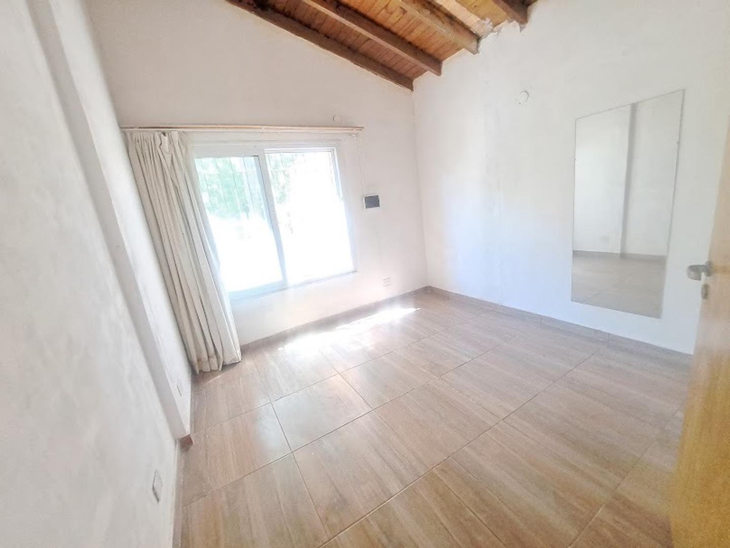Foto de Venta Casa y Local comercial 4 ambientes en Exaltación, imagen 5