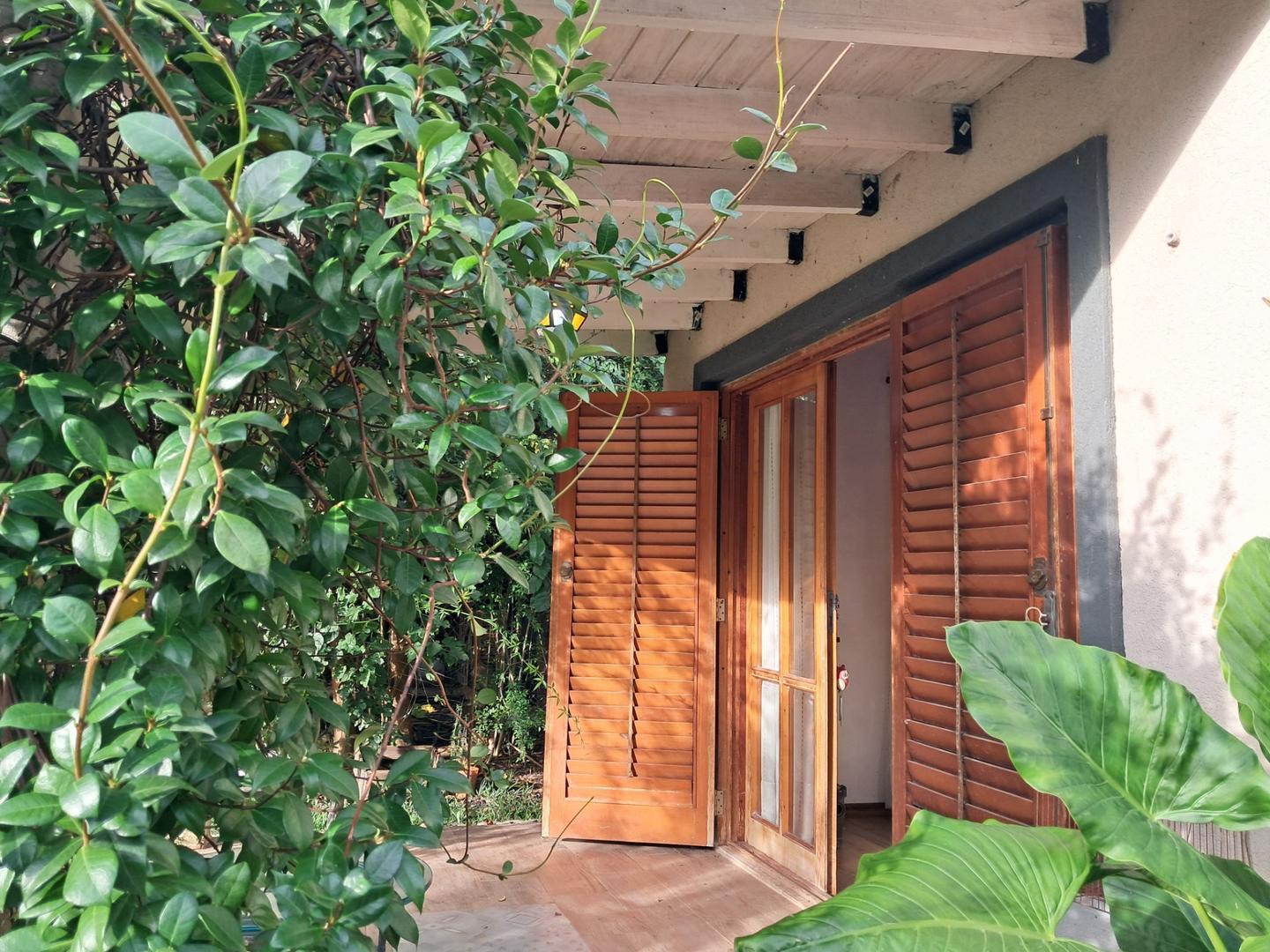 Foto de ALQUILER CASA 4 AMBIENTES AMOBLADA PARQUE PILETA PILAR, imagen 3