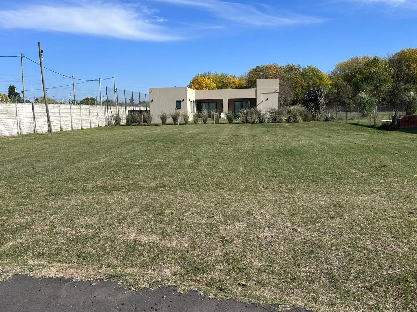 VENTA DE LOTE DE 674M2 EN CLUB DE CAMPOS PRADOS DEL OESTE 1 2