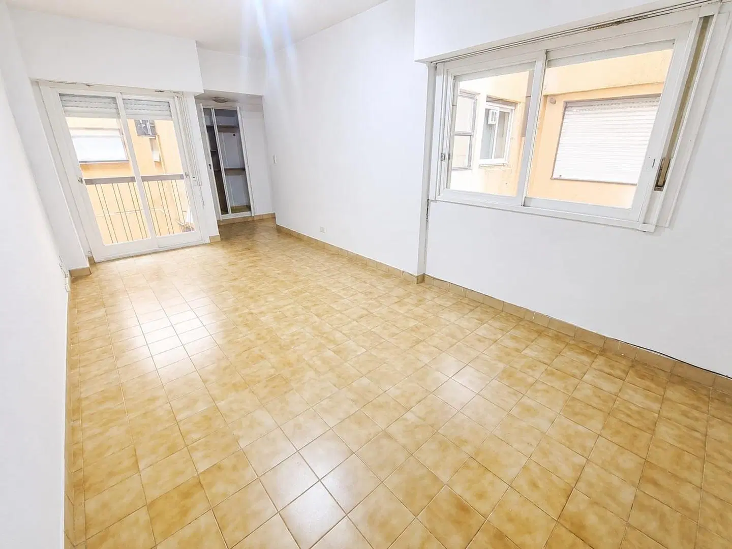 Venta Departamento 2 ambientes en Balvanera APTO CREDITO 4